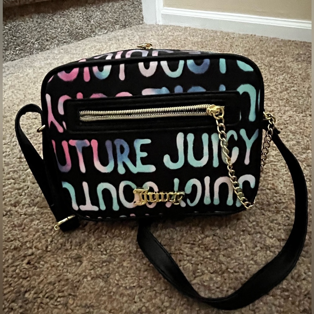 NWOT - Juicy Couture - Black Graffiti Tie Dye Camera Crossbody Bag - Picture 3 of 6